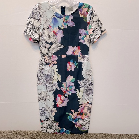 ASOS Dresses & Skirts - ASOS Women’s Blue Floral Short Sleeve Midi Dress Sz 6